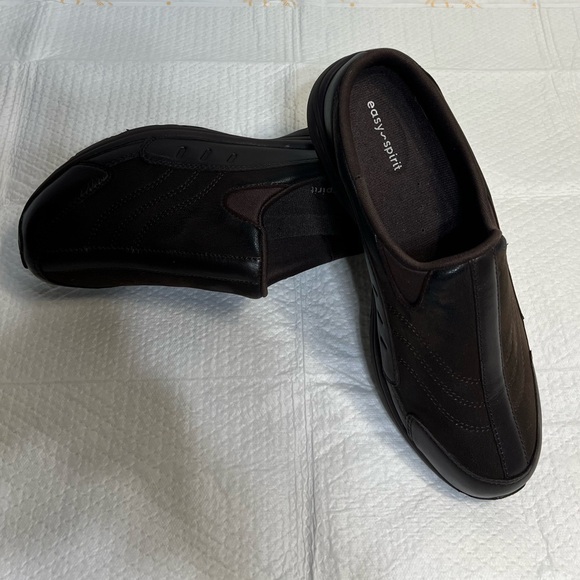 Easy Spirit Setraveltime Women’s Comfortable Dark Brown Slip-On.Used Size 81/2M. - Picture 2 of 7